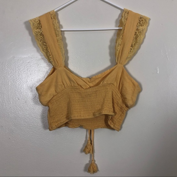 Forever21 Cropped Short Sleeve Top - Picture 4 of 5